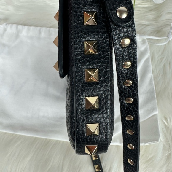 Valentino Black ROCKSTUD GRAINY CALFSKIN POUCH Crossbody - Picture 7 of 12